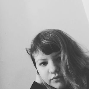 Meet your Posher, Holly